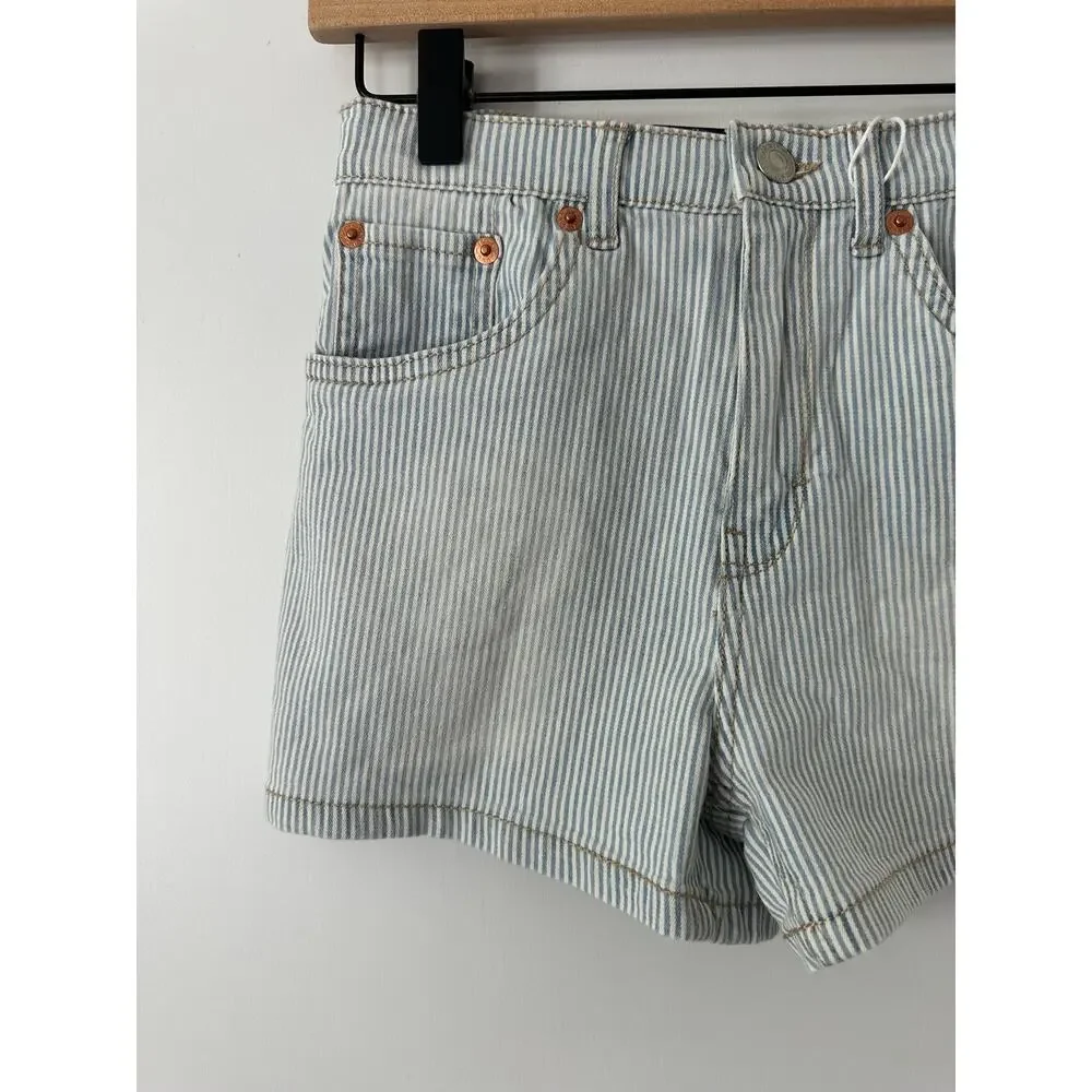 Levi's  Stripe Shorts size 12 (Girls) - NWT
